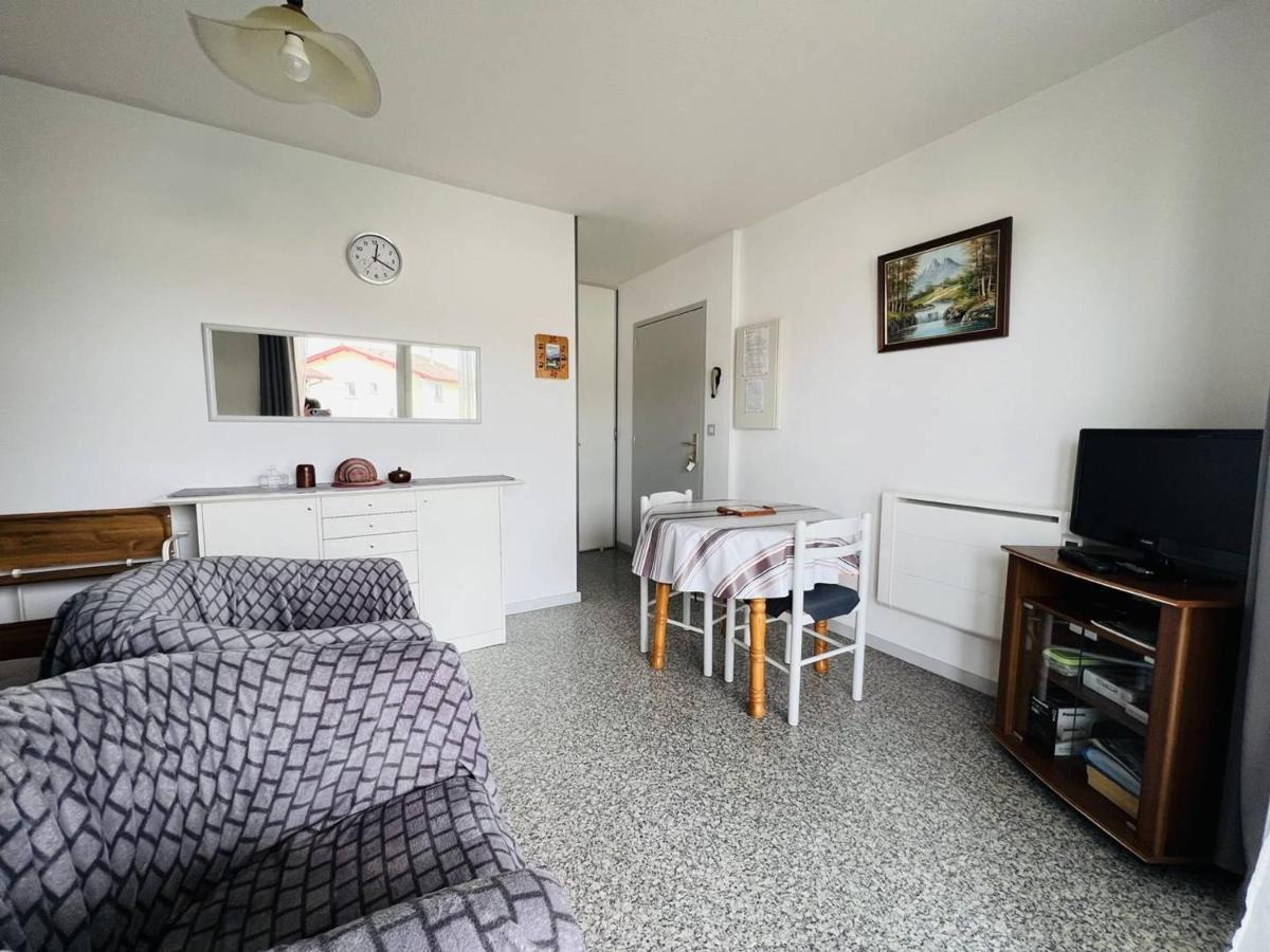 Appartement T1 Lumineux Avec Balcon Ensoleille Et Parking, 2 Couchages, Cambo-Les-Bains - Fr-1-495-16 المظهر الخارجي الصورة